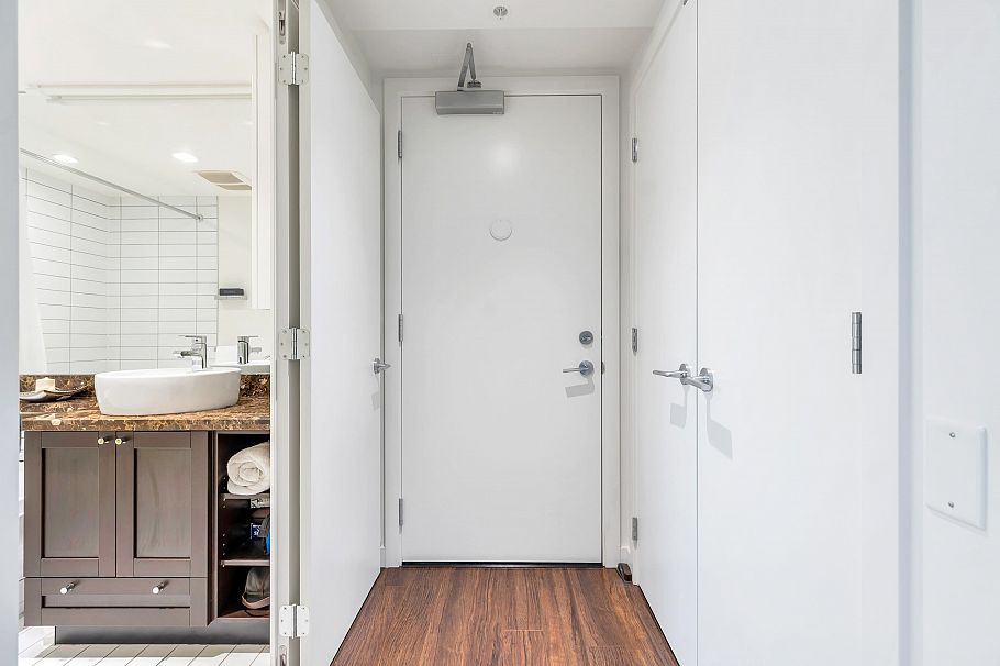 201 4888 Nanaimo Street Vancouver, BC - 14