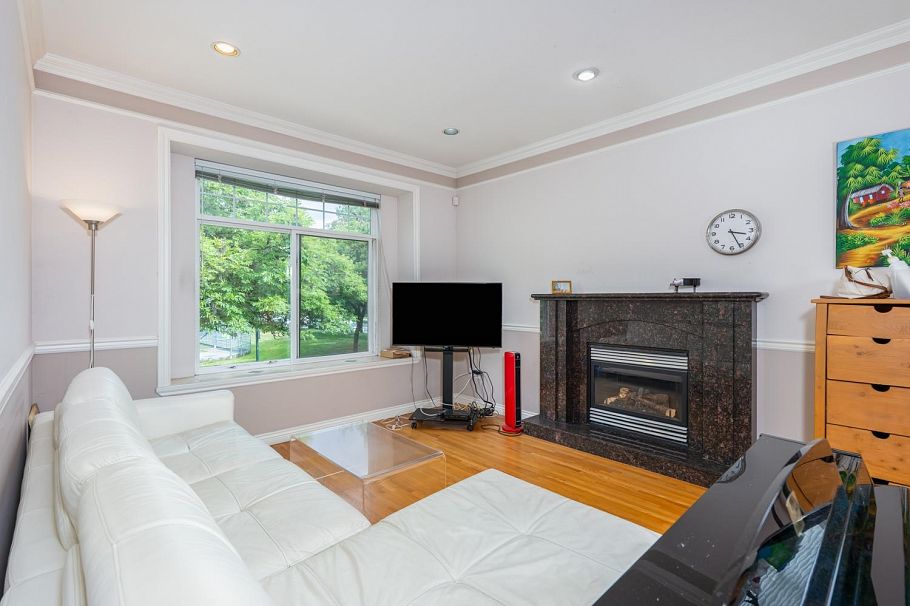 5671 Earles Street Vancouver, BC - 6