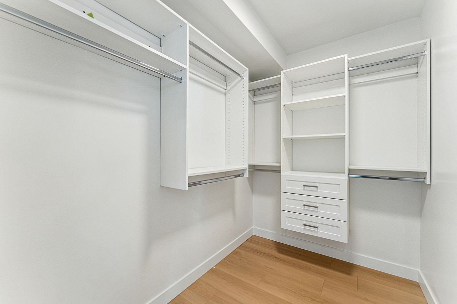 844 St. Denis Avenue North Vancouver, BC - 12