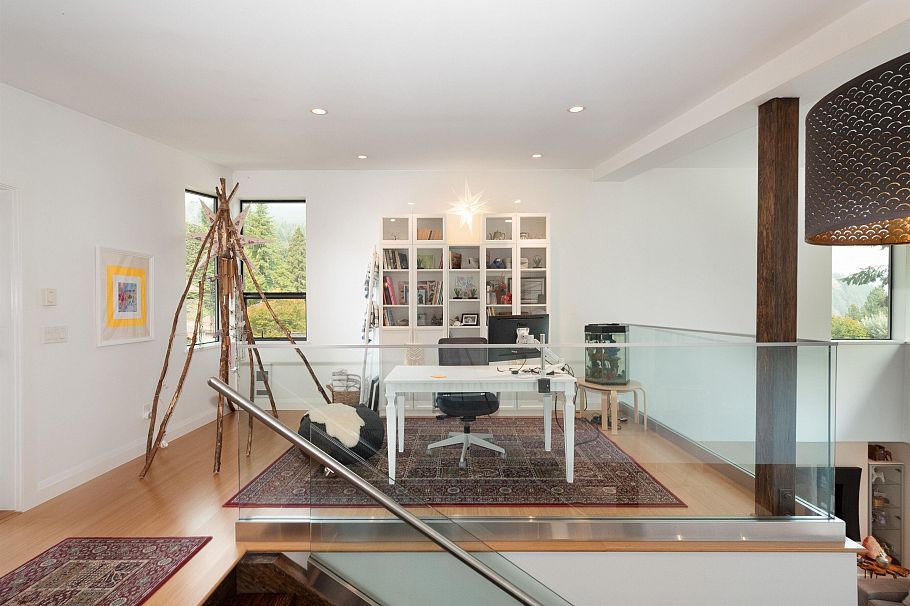 1930 Panorama Drive North Vancouver, BC - 20
