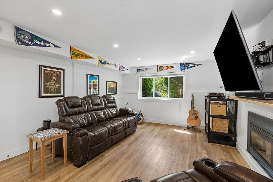 316 W 21st Street North Vancouver, BC - 29