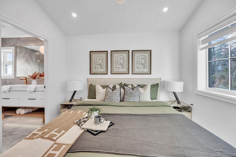 2153 E 20th Avenue Vancouver, BC - 16