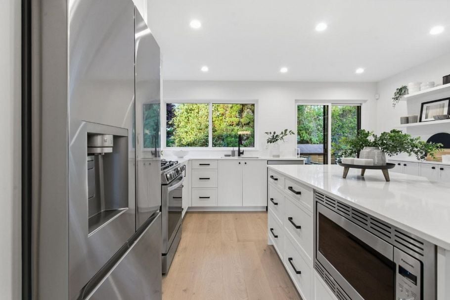 2654 Masefield Road North Vancouver, BC - 17