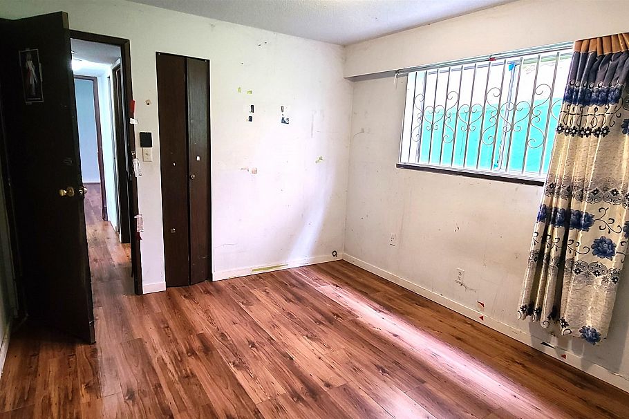 3280 E 6th Avenue Vancouver, BC - 22