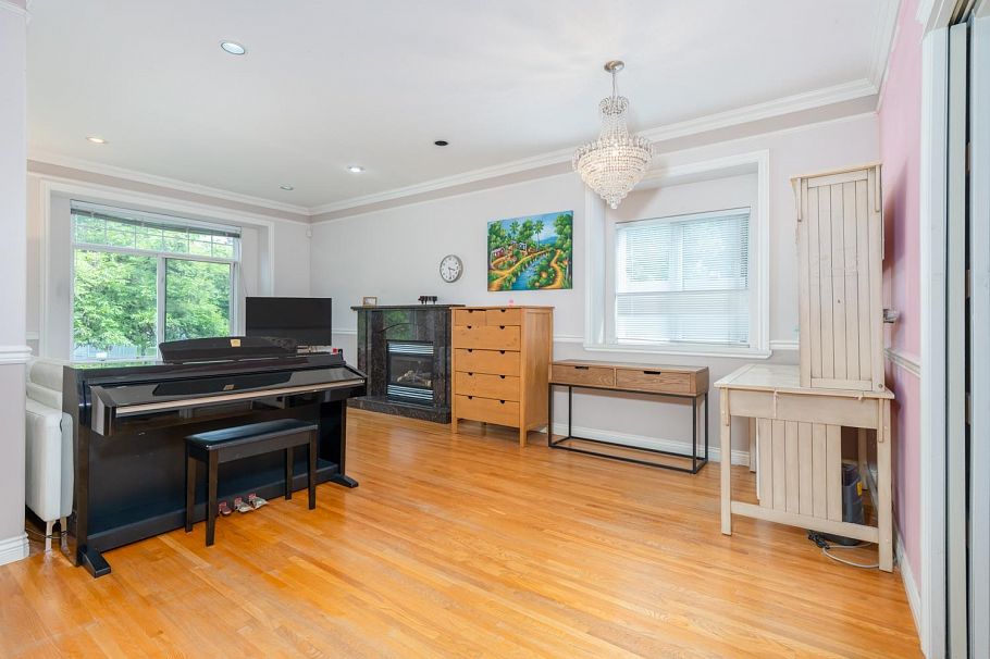 5671 Earles Street Vancouver, BC - 7