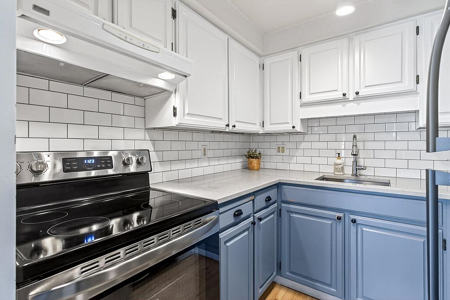 202 2057 W 3rd Avenue Vancouver, BC - 17