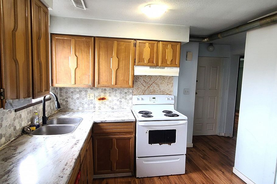 3280 E 6th Avenue Vancouver, BC - 26