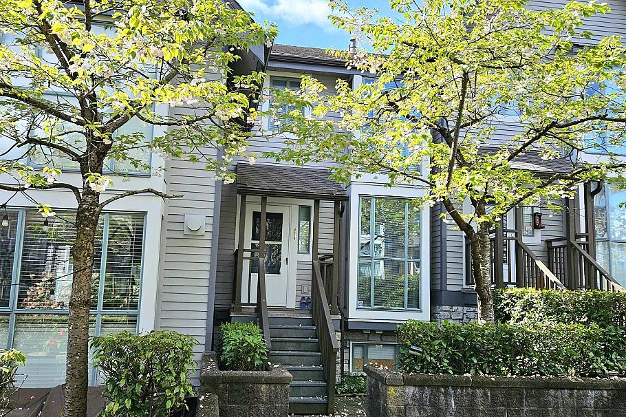 4875 Duchess Street Vancouver, BC - 3