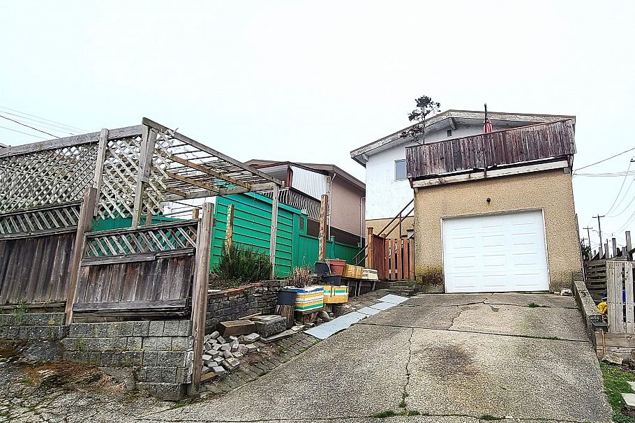 3280 E 6th Avenue Vancouver, BC - 31