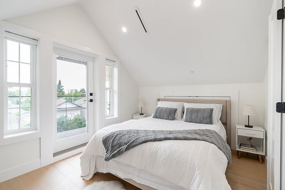 1 5304 Elgin Street Vancouver, BC - 19