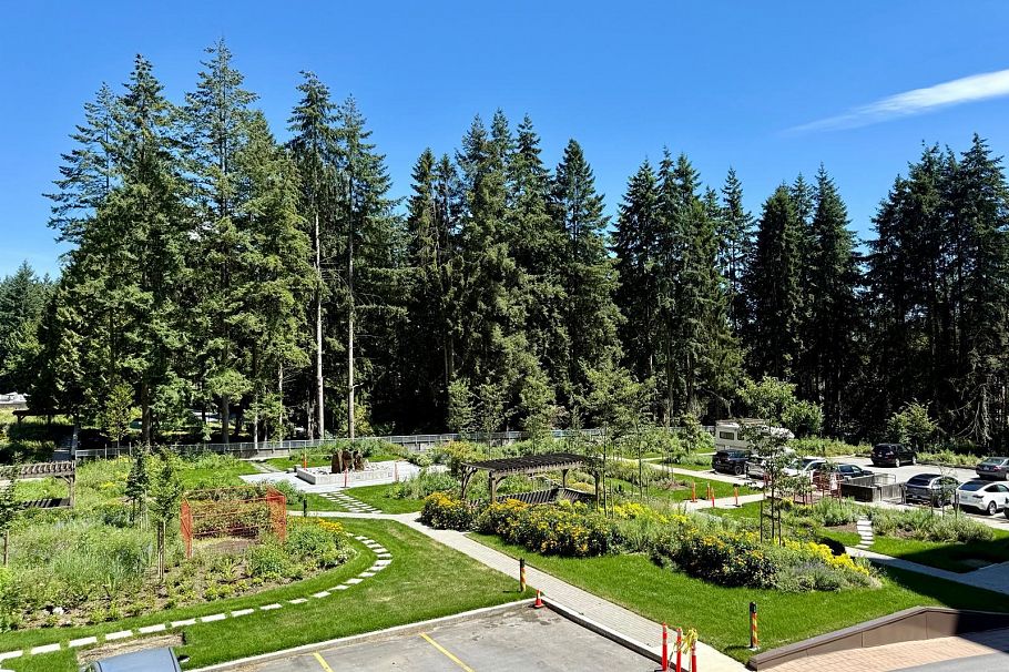 306 2020 Fullerton Avenue North Vancouver, BC - 2