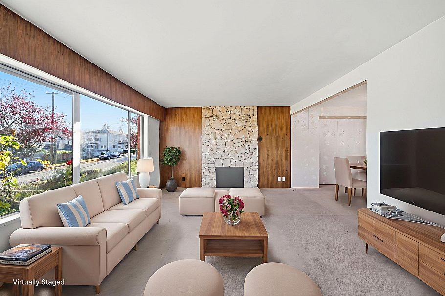 4561 Manor Street Vancouver, BC - 5