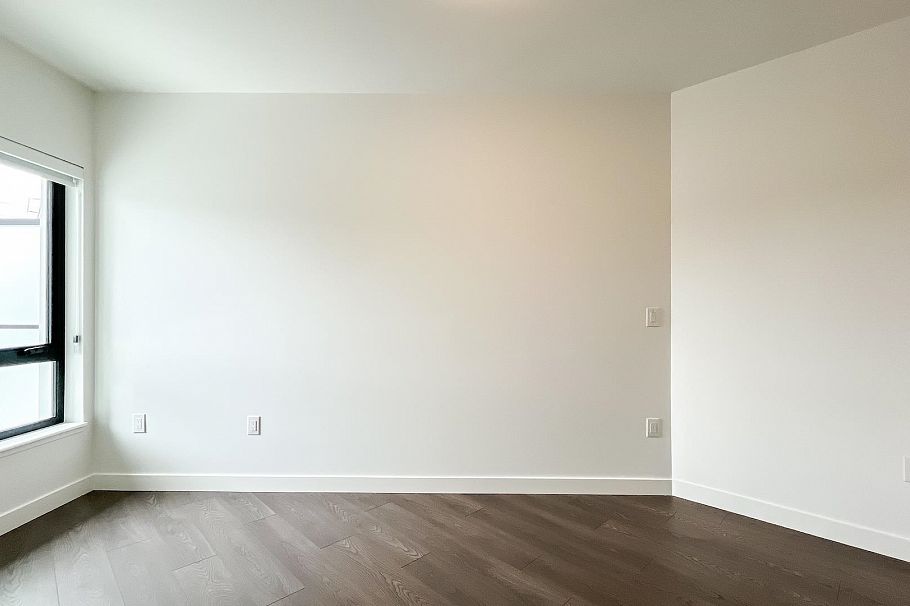 1680 E 12th Avenue Vancouver, BC - 14