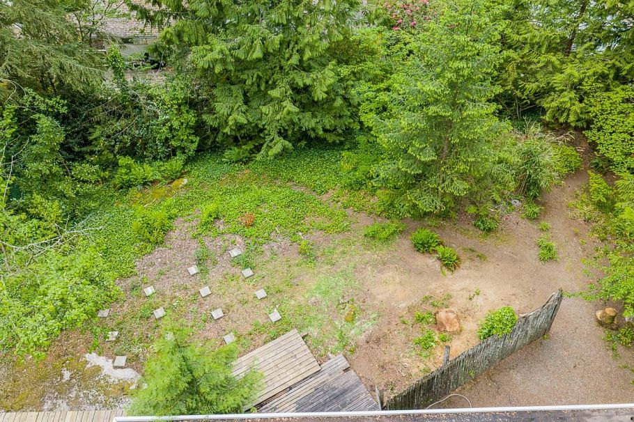 173 W Osborne Road North Vancouver, BC - 31