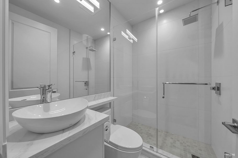 3514 W 27th Avenue Vancouver, BC - 28