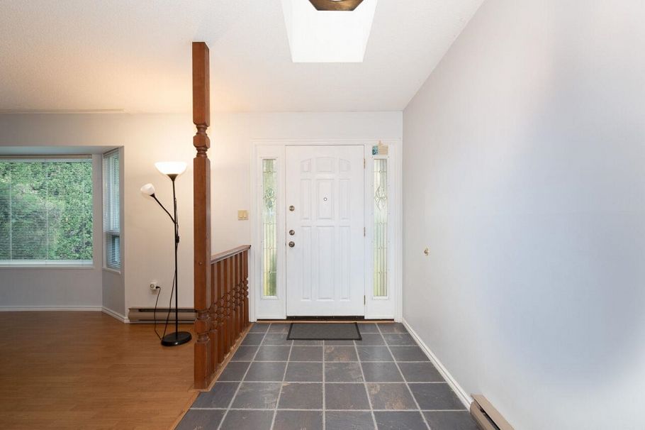 1285 Lucking Place North Vancouver, BC - 9