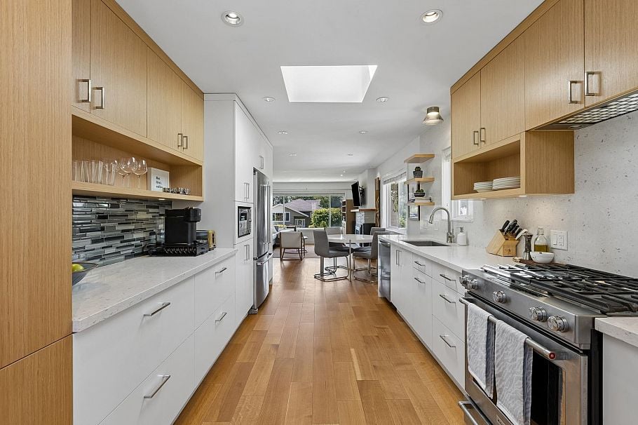 316 W 21st Street North Vancouver, BC - 9