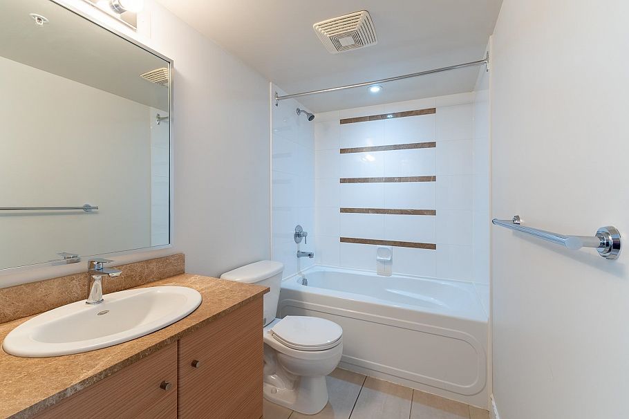 2501 909 Mainland Street Vancouver, BC - 17