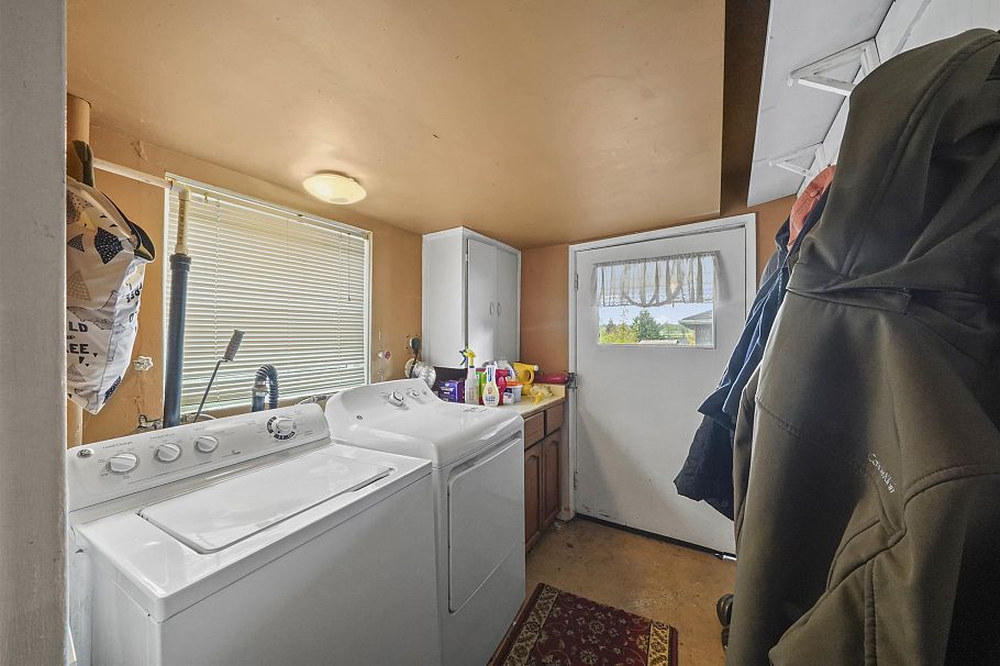 2850 E 6th Avenue Vancouver, BC - 21