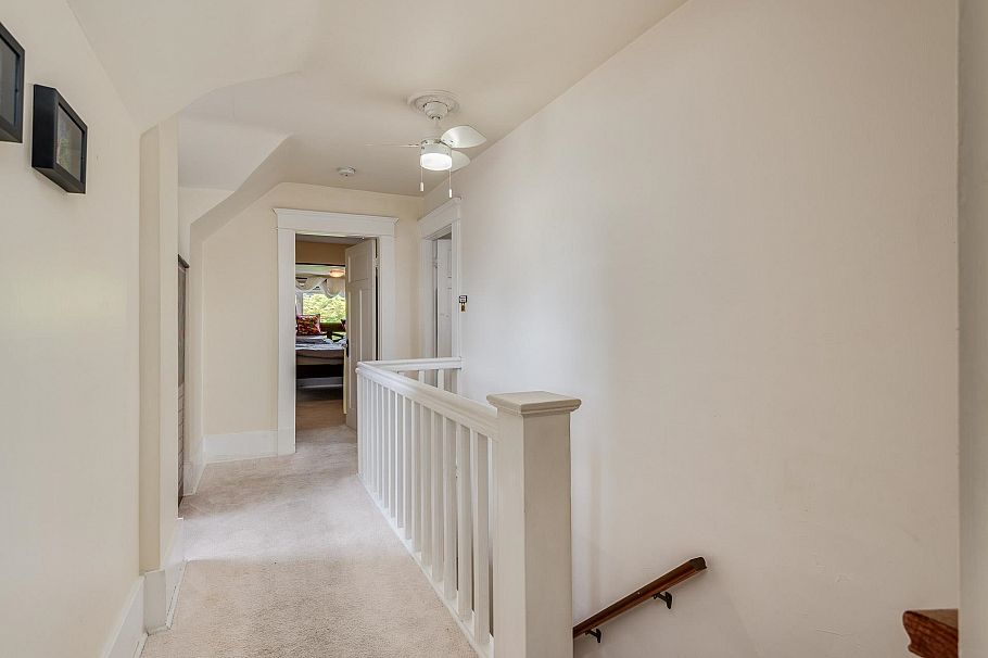 341 E 58th Avenue Vancouver, BC - 17