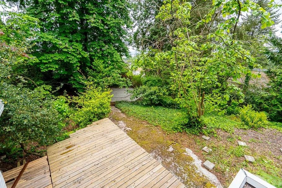173 W Osborne Road North Vancouver, BC - 29