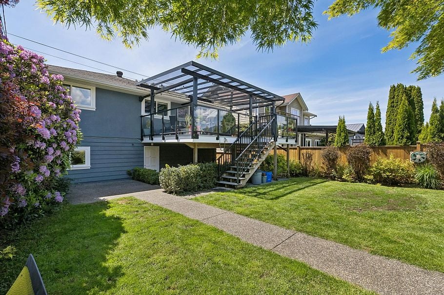 316 W 21st Street North Vancouver, BC - 37