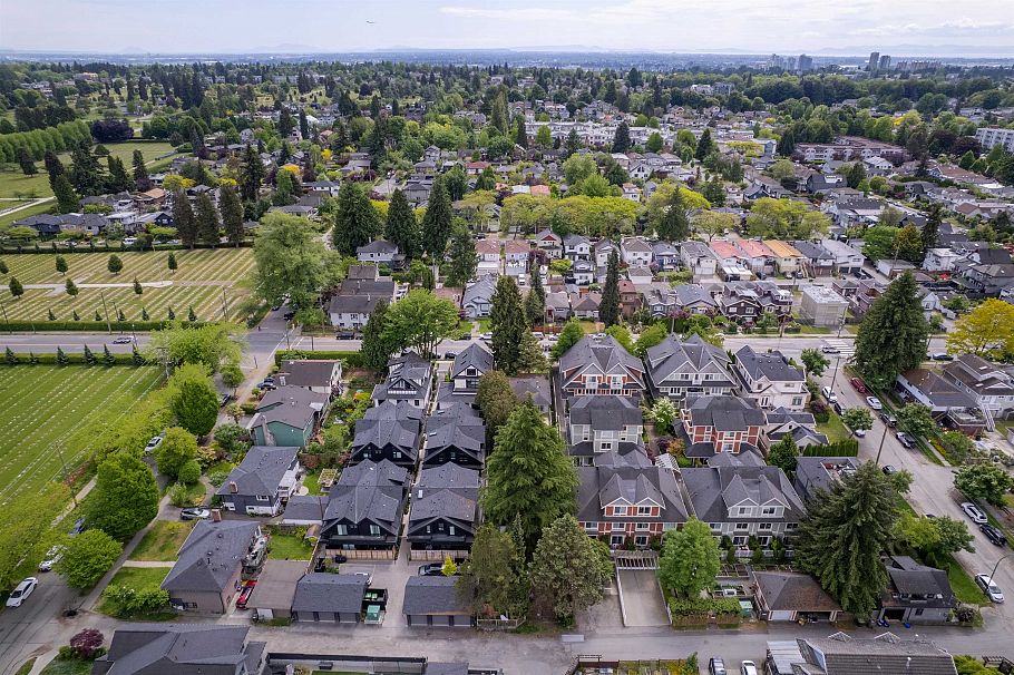 357 E 33rd Avenue Vancouver, BC - 22