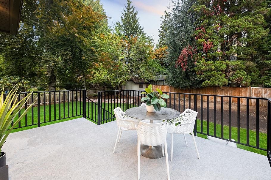 2654 Masefield Road North Vancouver, BC - 36