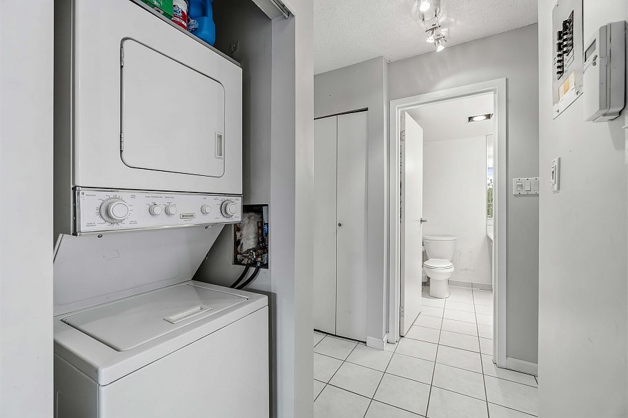 203 1425 Cypress Street Vancouver, BC - 23