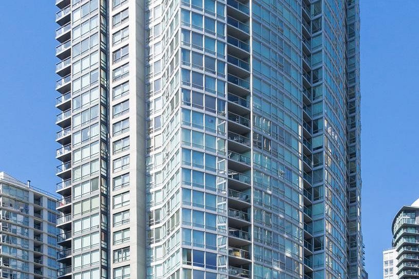 1208 1495 Richards Street Vancouver, BC - 1
