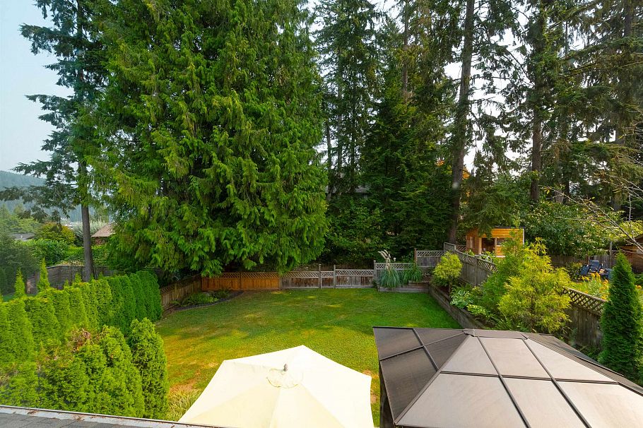 1930 Panorama Drive North Vancouver, BC - 23