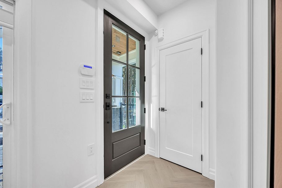 2153 E 20th Avenue Vancouver, BC - 29