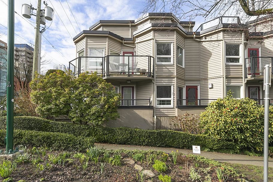 6 1101 W 8th Avenue Vancouver, BC - 3