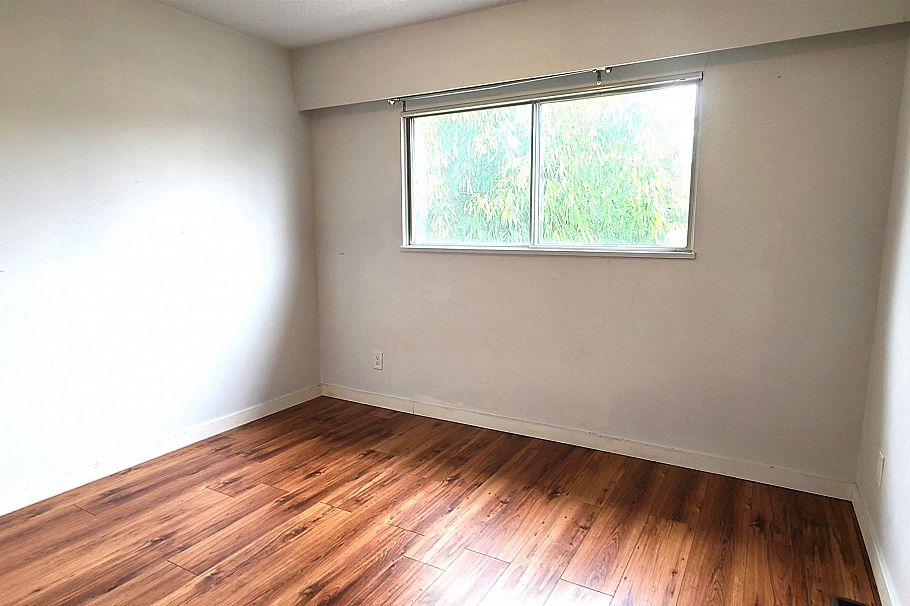 3280 E 6th Avenue Vancouver, BC - 8