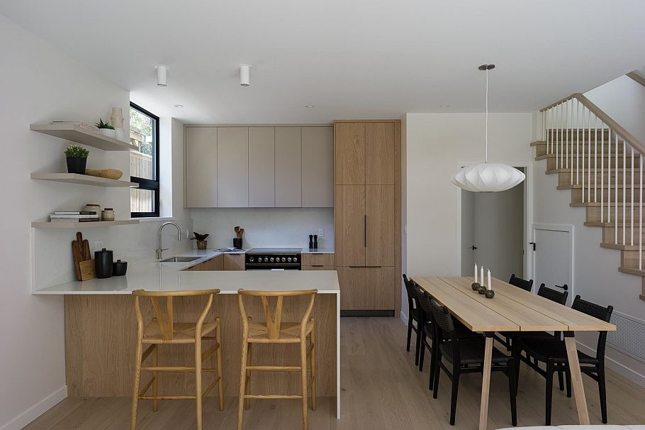 891 E 21st Avenue Vancouver, BC - 4