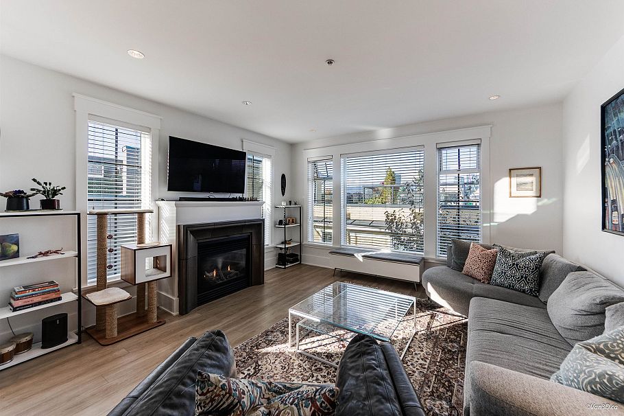 1017 W 8th Avenue Vancouver, BC - 15