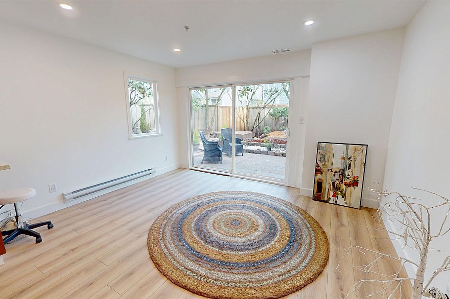 104 633 W 16th Avenue Vancouver, BC - 3