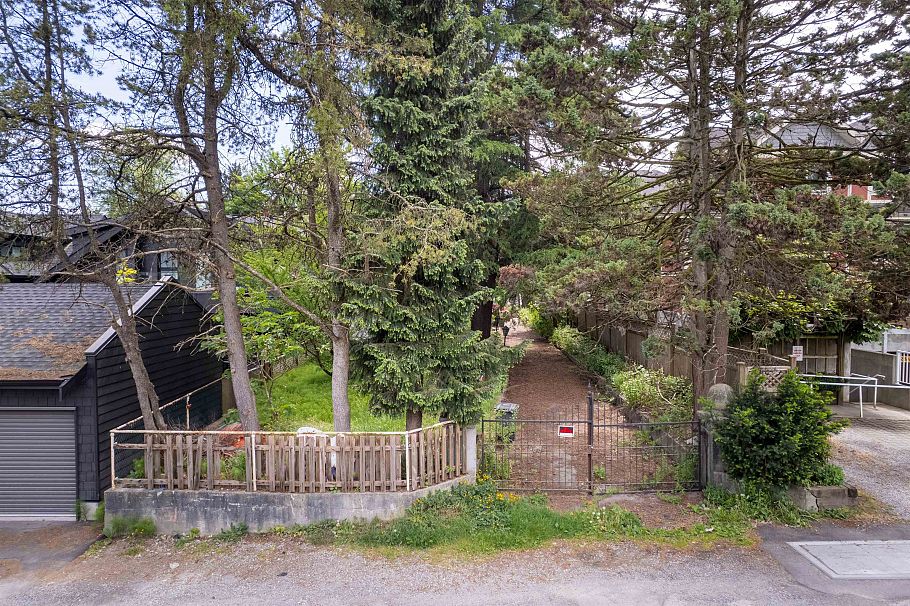 357 E 33rd Avenue Vancouver, BC - 18