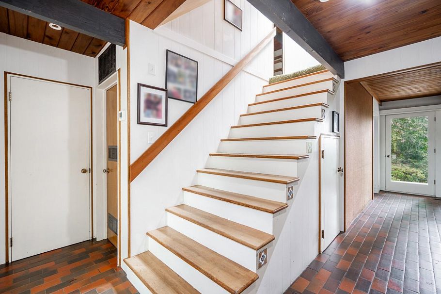 173 W Osborne Road North Vancouver, BC - 11