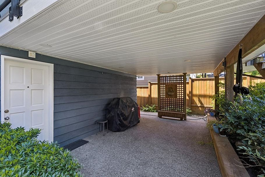 316 W 21st Street North Vancouver, BC - 35