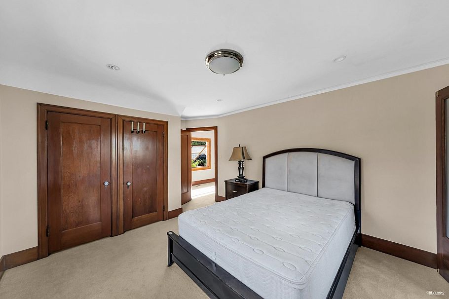 4580 W 1st Avenue Vancouver, BC - 7
