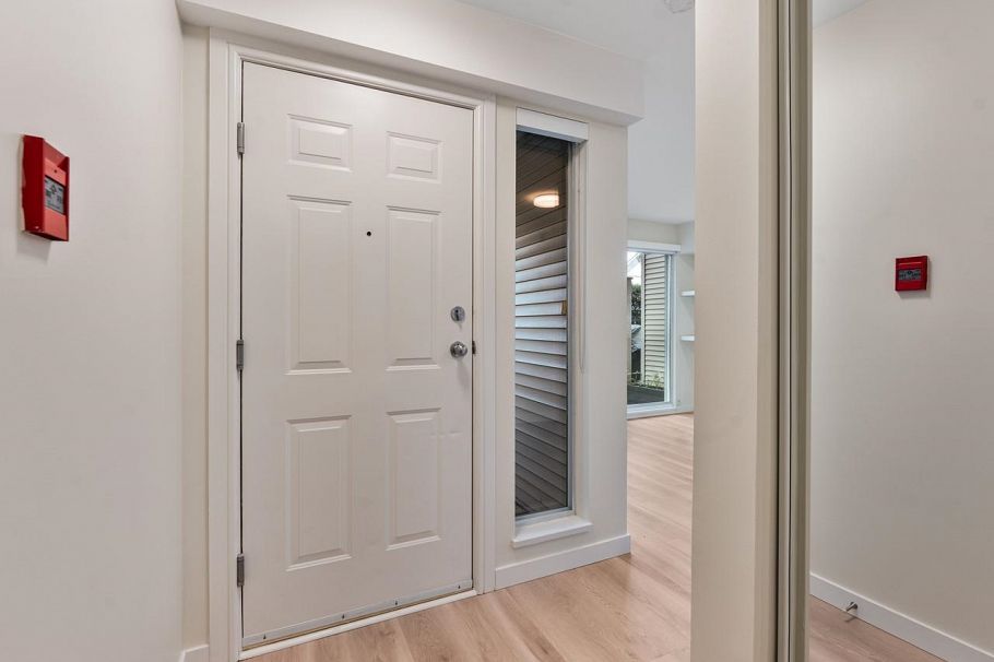 3138 W 4th Avenue Vancouver, BC - 3