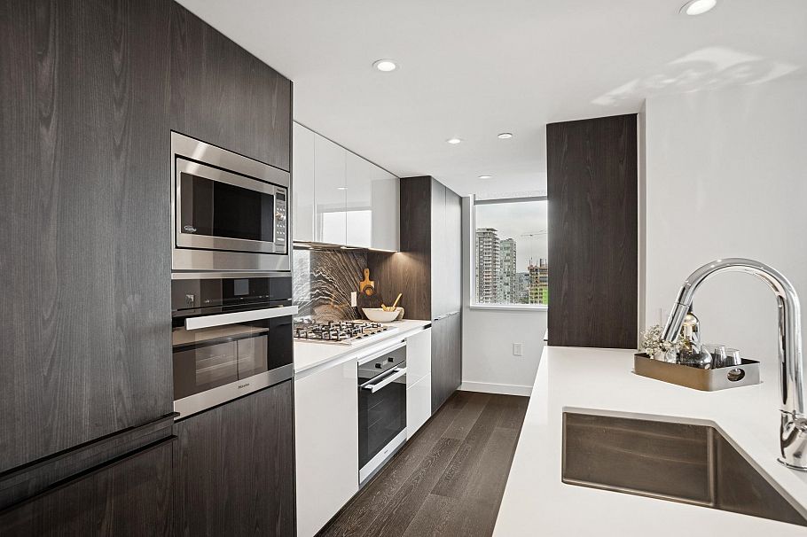 3306 1111 Richards Street Vancouver, BC - 8