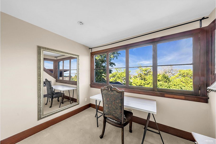 4580 W 1st Avenue Vancouver, BC - 8