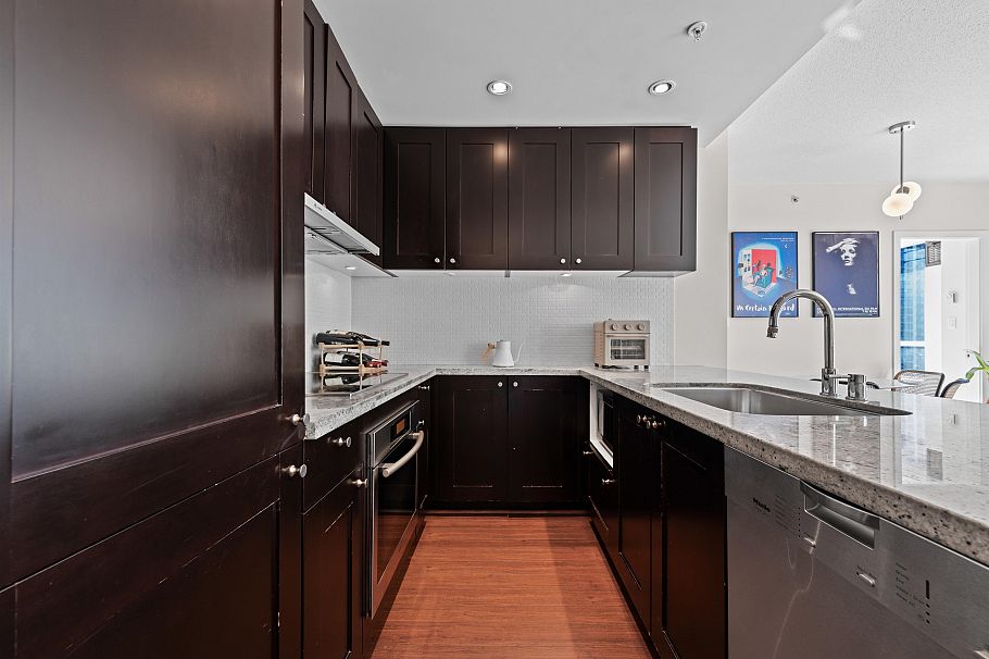 607 821 Cambie Street Vancouver, BC - 24