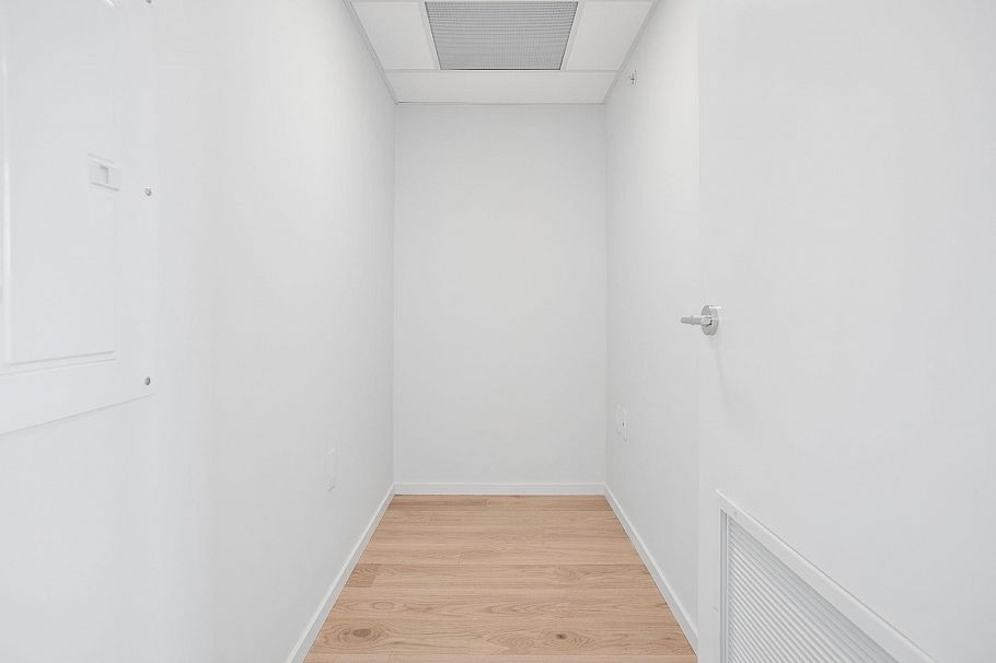 753 5189 Earles Street Vancouver, BC - 7