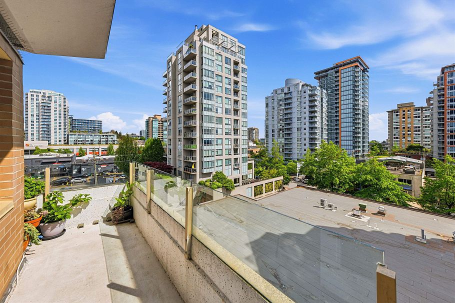 606 137 W 17 Street North Vancouver, BC - 16