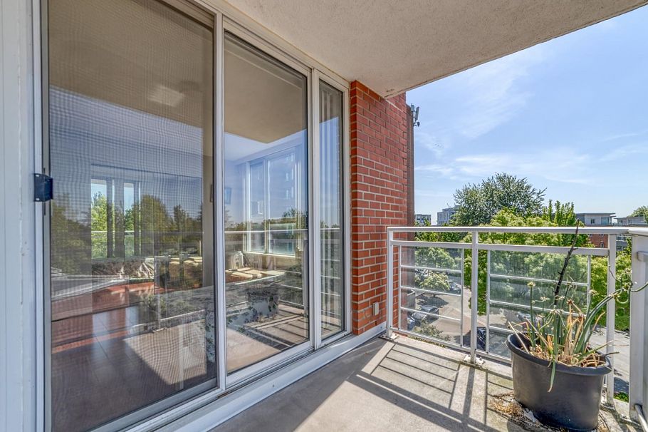 403 688 Fairchild Road Vancouver, BC - 27