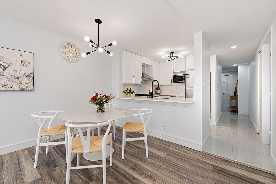 606 137 W 17 Street North Vancouver, BC - 10