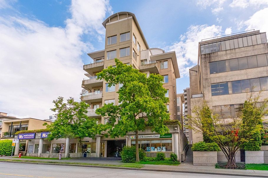 606 137 W 17 Street North Vancouver, BC - 1